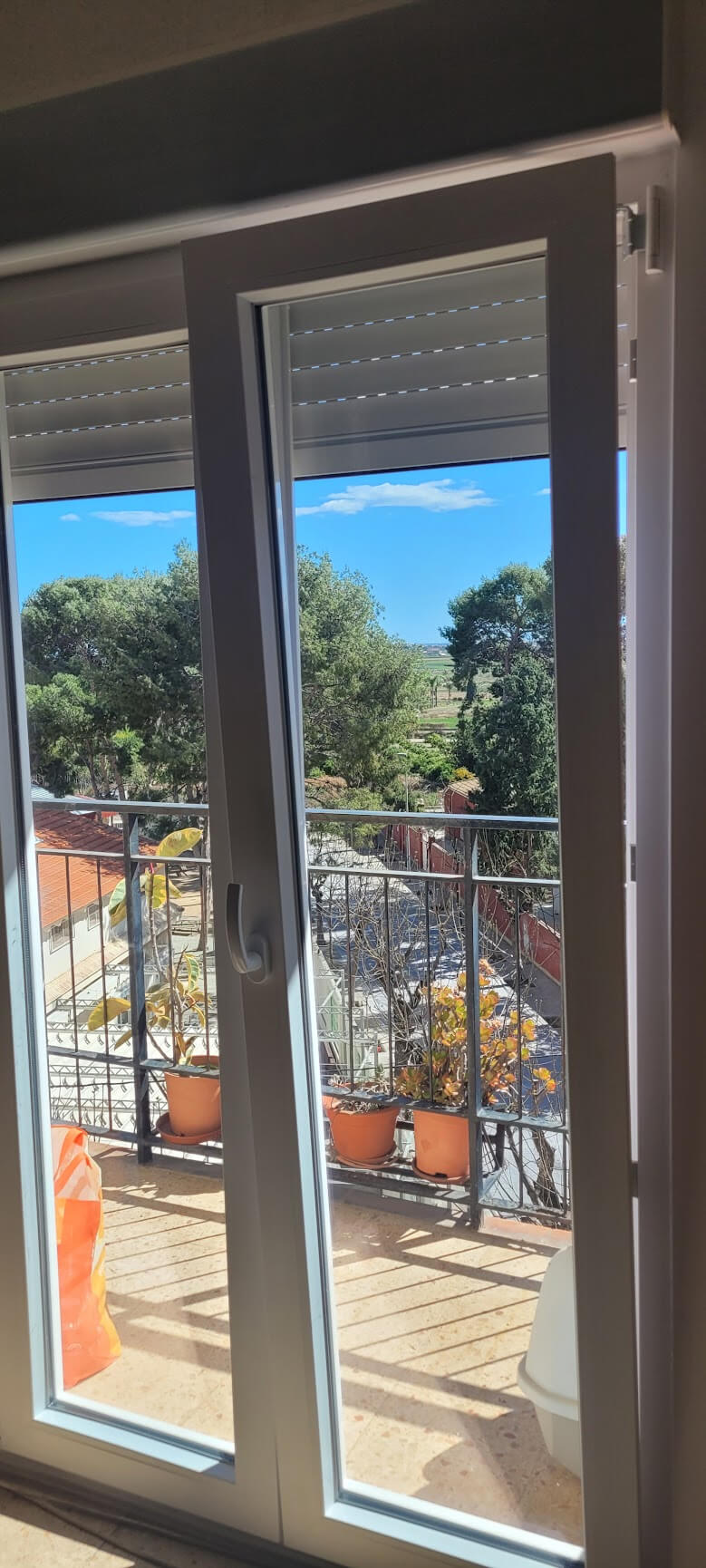 ventana abatible terraza